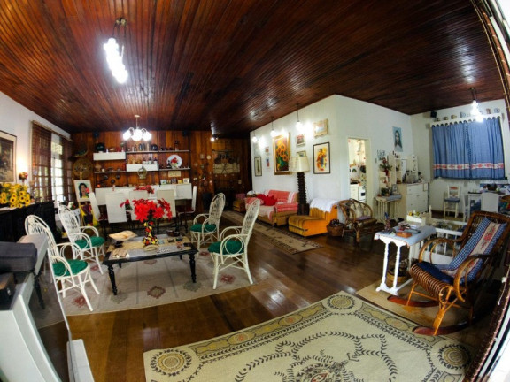 Imagem Imóvel com 3 Quartos à Venda, em Lagoa Da Conceição - Florianópolis Imagem Imóvel com 3 Quartos à Venda, em Lagoa Da Conceição - Florianópolis