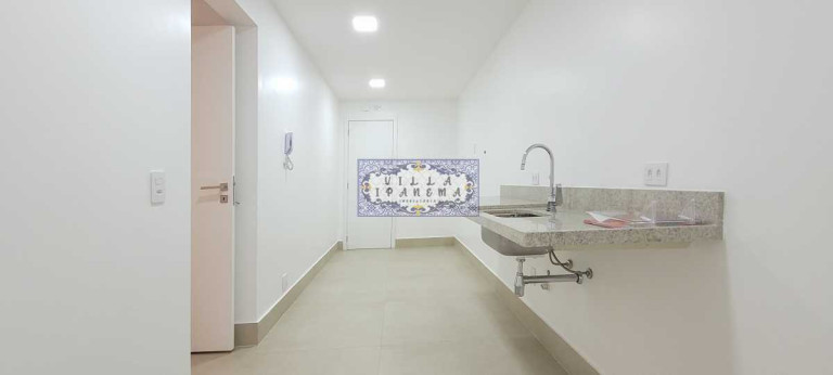 Imagem Apartamento com 3 Quartos à Venda, 100 m² em Leblon - Rio De Janeiro Imagem Apartamento com 3 Quartos à Venda, 100 m² em Leblon - Rio De Janeiro