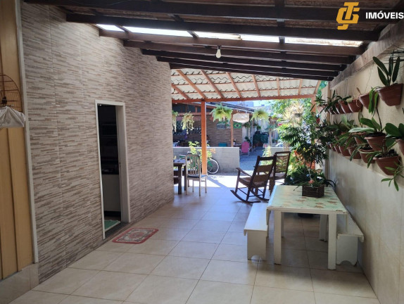 Imagem Casa com 2 Quartos à Venda, 312 m² em Monte Alegre - Camboriú Imagem Casa com 2 Quartos à Venda, 312 m² em Monte Alegre - Camboriú