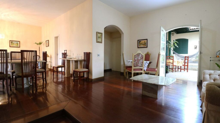 Imagem Casa com 4 Quartos à Venda, 450 m² em Butantã - São Paulo Imagem Casa com 4 Quartos à Venda, 450 m² em Butantã - São Paulo
