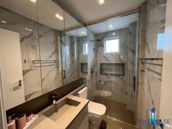 Imagem Apartamento com 3 Quartos à Venda, 190 m² em Pioneiros - Balneário Camboriú Imagem Apartamento com 3 Quartos à Venda, 190 m² em Pioneiros - Balneário Camboriú