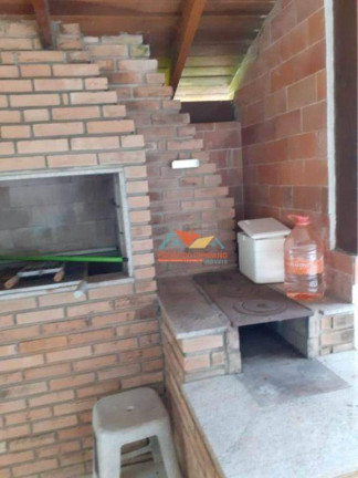 Imagem Casa com 3 Quartos à Venda, 196 m² em Cocanha - Caraguatatuba