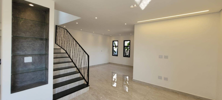 Imagem Casa com 4 Quartos à Venda, 150 m² em Chácara Jaguari (fazendinha) - Santana De Parnaíba Imagem Casa com 4 Quartos à Venda, 150 m² em Chácara Jaguari (fazendinha) - Santana De Parnaíba
