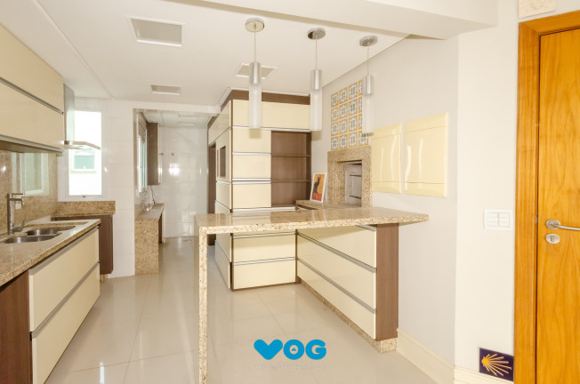 Imagem Imóvel com 2 Quartos à Venda, 105 m² em Petrópolis - Porto Alegre