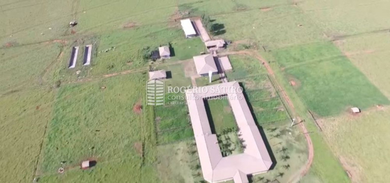 Imagem Imóvel com 3 Quartos à Venda, 195.500.000 m² em Centro - Uberaba Imagem Imóvel com 3 Quartos à Venda, 195.500.000 m² em Centro - Uberaba