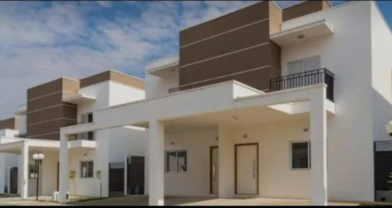Imagem Casa com 3 Quartos à Venda, em Vila Areao - Taubaté Imagem Casa com 3 Quartos à Venda, em Vila Areao - Taubaté