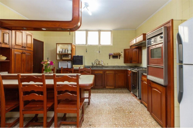 Imagem Casa com 7 Quartos à Venda, em Granja Julieta - São Paulo Imagem Casa com 7 Quartos à Venda, em Granja Julieta - São Paulo