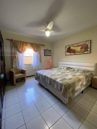 Imagem Casa com 5 Quartos à Venda, 351 m² em Cohapar - Guaratuba Imagem Casa com 5 Quartos à Venda, 351 m² em Cohapar - Guaratuba