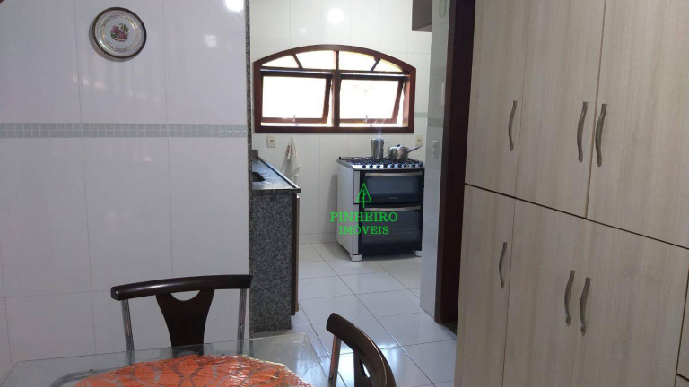 Imagem Casa com 4 Quartos à Venda, 390 m² em Piratininga - Niterói Imagem Casa com 4 Quartos à Venda, 390 m² em Piratininga - Niterói
