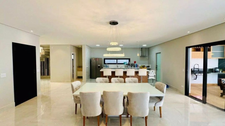 Imagem Casa com 4 Quartos à Venda, 315 m² em Palm Hills - Cotia Imagem Casa com 4 Quartos à Venda, 315 m² em Palm Hills - Cotia