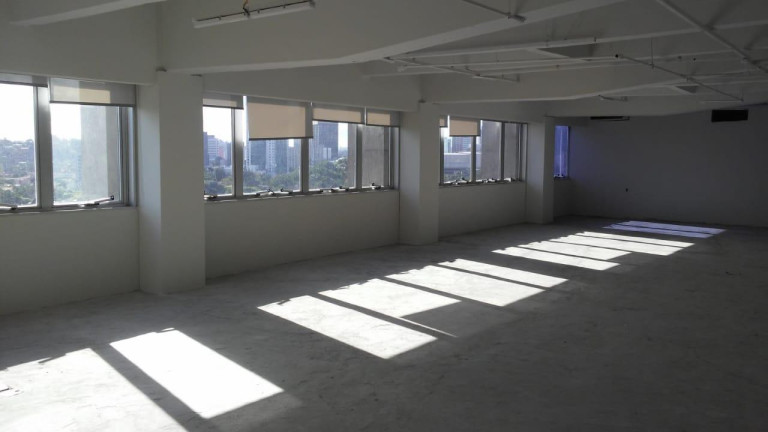 Sala Comercial à Venda, 151 m² em Jardim Paulistano - São Paulo