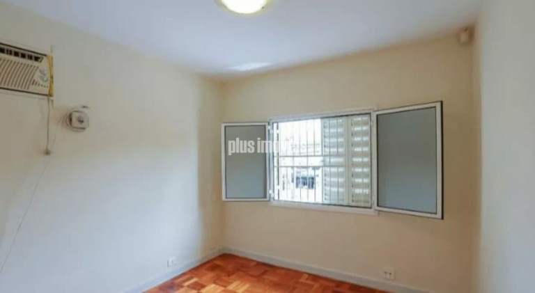 Imagem Casa com 4 Quartos à Venda, 250 m² em Moema - São Paulo Imagem Casa com 4 Quartos à Venda, 250 m² em Moema - São Paulo