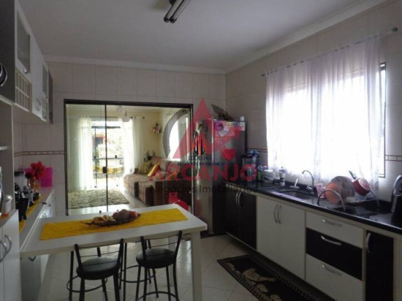 Imagem Sobrado com 5 Quartos à Venda, 444 m² em Estufa Ii - Ubatuba Imagem Sobrado com 5 Quartos à Venda, 444 m² em Estufa Ii - Ubatuba