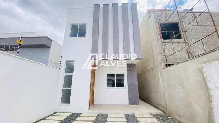 Imagem Casa com 4 Quartos à Venda, 118 m² em Sim - Feira De Santana Imagem Casa com 4 Quartos à Venda, 118 m² em Sim - Feira De Santana