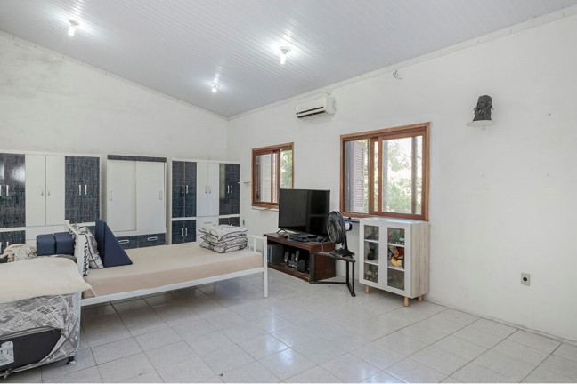 Imagem Casa com 3 Quartos à Venda, 250 m² em Espírito Santo - Porto Alegre Imagem Casa com 3 Quartos à Venda, 250 m² em Espírito Santo - Porto Alegre