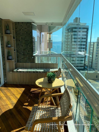 Imagem Apartamento com 2 Quartos à Venda, 223 m² em Agronômica - Florianópolis Imagem Apartamento com 2 Quartos à Venda, 223 m² em Agronômica - Florianópolis