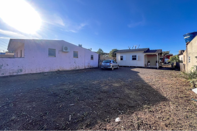 Imagem Casa com 2 Quartos à Venda, 500 m² em Mathias Velho - Canoas Imagem Casa com 2 Quartos à Venda, 500 m² em Mathias Velho - Canoas