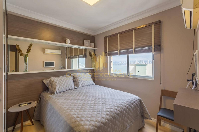 Imagem Apartamento com 3 Quartos à Venda, 142 m² em Pioneiros - Balneário Camboriú Imagem Apartamento com 3 Quartos à Venda, 142 m² em Pioneiros - Balneário Camboriú