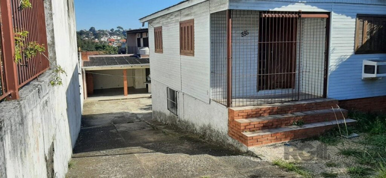 Imagem Terreno à Venda, 319 m² em Jardim Sabará - Porto Alegre Imagem Terreno à Venda, 319 m² em Jardim Sabará - Porto Alegre