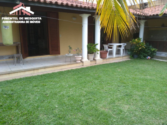 Imagem Casa com 4 Quartos à Venda, 360 m² em São Francisco - Niterói Imagem Casa com 4 Quartos à Venda, 360 m² em São Francisco - Niterói