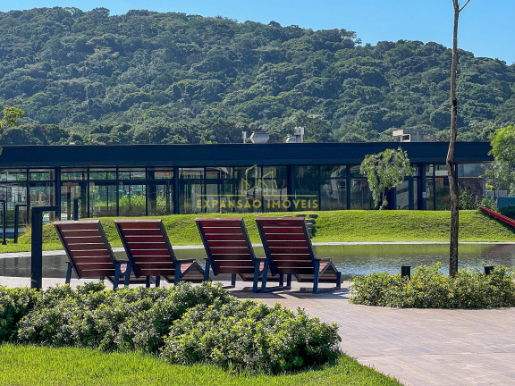Imagem Casa com 3 Quartos à Venda, 241 m² em Pedra Branca - Palhoça Imagem Casa com 3 Quartos à Venda, 241 m² em Pedra Branca - Palhoça