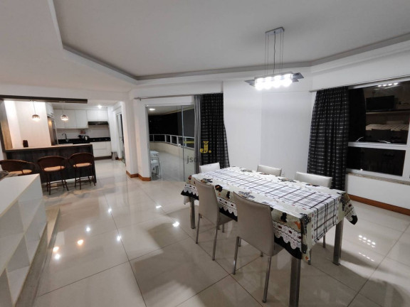 Imagem Apartamento com 4 Quartos para Temporada, 180 m² em Meia Praia - Itapema Imagem Apartamento com 4 Quartos para Temporada, 180 m² em Meia Praia - Itapema