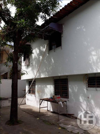 Casa com 4 Quartos à Venda, 231 m² em Campo Grande - Recife