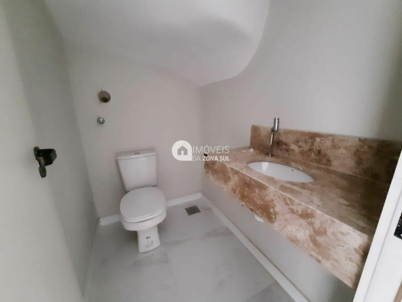 Imagem Casa com 2 Quartos à Venda, 105 m² Imagem Casa com 2 Quartos à Venda, 105 m²