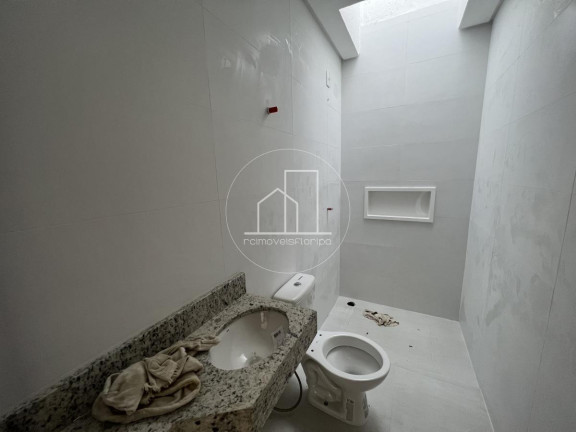 Imagem Casa com 2 Quartos à Venda, 150 m² em São João Do Rio Vermelho - Florianópolis Imagem Casa com 2 Quartos à Venda, 150 m² em São João Do Rio Vermelho - Florianópolis