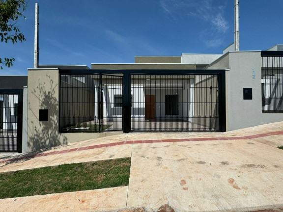 Casa com 3 Quartos à Venda, 80 m² em Parque Residencial Aeroporto - Maringa
