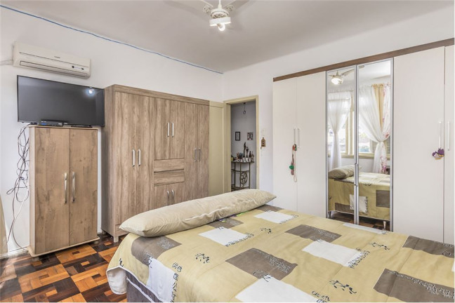 Imagem Imóvel com 2 Quartos à Venda, em Azenha - Porto Alegre Imagem Imóvel com 2 Quartos à Venda, em Azenha - Porto Alegre