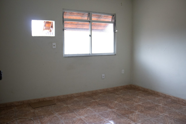 Imagem Sobrado com 2 Quartos à Venda, em Campo Grande - Rio De Janeiro Imagem Sobrado com 2 Quartos à Venda, em Campo Grande - Rio De Janeiro