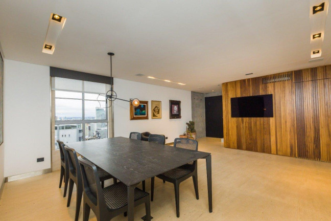 Imagem Cobertura com 2 Quartos à Venda, 168 m² em Batel - Curitiba Imagem Cobertura com 2 Quartos à Venda, 168 m² em Batel - Curitiba
