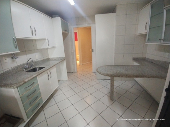 Imagem Apartamento com 3 Quartos à Venda, 151 m² em Centro - Florianópolis Imagem Apartamento com 3 Quartos à Venda, 151 m² em Centro - Florianópolis