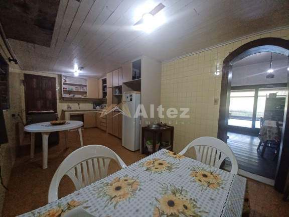 Imagem Casa com 3 Quartos à Venda, 3.795 m² em Monte Oliveti - Guapimirim Imagem Casa com 3 Quartos à Venda, 3.795 m² em Monte Oliveti - Guapimirim