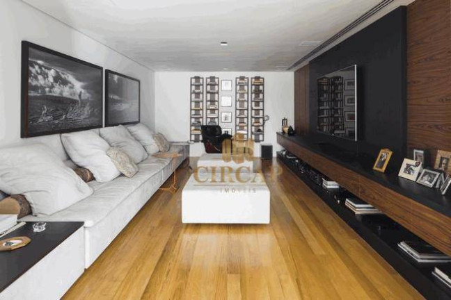 Imagem Casa com 3 Quartos à Venda, 723 m² em Jardim Paulista - São Paulo Imagem Casa com 3 Quartos à Venda, 723 m² em Jardim Paulista - São Paulo