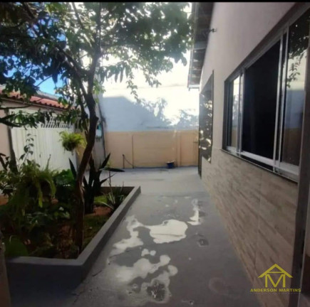 Imagem Casa com 4 Quartos à Venda, 180 m² em Santa Mônica - Vila Velha Imagem Casa com 4 Quartos à Venda, 180 m² em Santa Mônica - Vila Velha