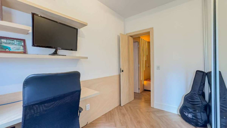 Imagem Apartamento com 2 Quartos à Venda, 74 m² em Mont Serrat - Porto Alegre Imagem Apartamento com 2 Quartos à Venda, 74 m² em Mont Serrat - Porto Alegre