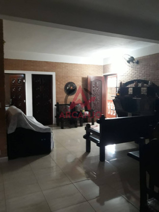 Imagem Casa com 7 Quartos à Venda, 540 m² em Centro - Ubatuba