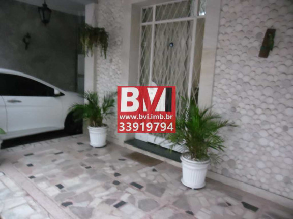 Imagem Casa com 4 Quartos à Venda, 270 m² em Vila Da Penha - Rio De Janeiro