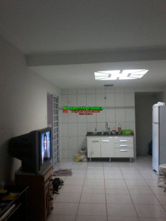 Imagem Casa com 3 Quartos à Venda, 250 m² em Jaragua - Taubaté Imagem Casa com 3 Quartos à Venda, 250 m² em Jaragua - Taubaté