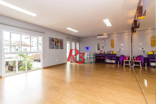 Imagem Sobrado com 3 Quartos à Venda, 343 m² em Gonzaga - Santos Imagem Sobrado com 3 Quartos à Venda, 343 m² em Gonzaga - Santos