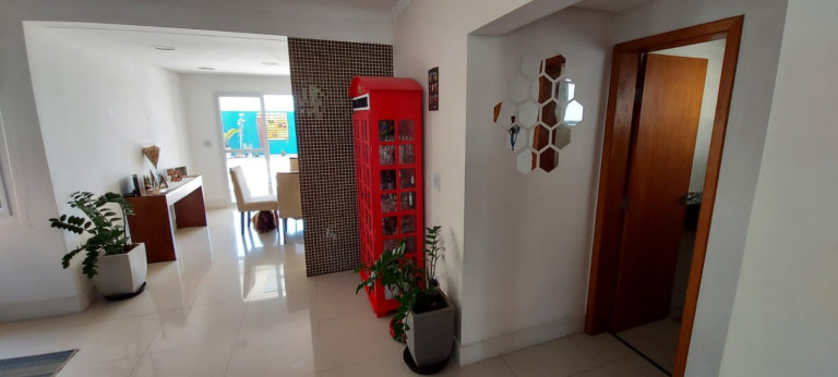 Imagem Casa de Condomínio com 3 Quartos à Venda, em Piracangaguá - Taubaté Imagem Casa de Condomínio com 3 Quartos à Venda, em Piracangaguá - Taubaté