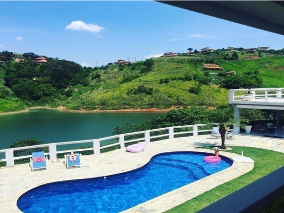 Imóvel com 5 Quartos à Venda, 380 m² em Jaguari Marinas - Igaratá