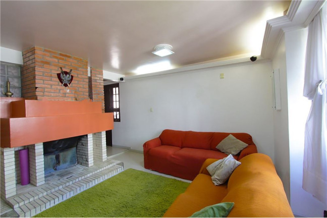 Casa com 5 Quartos à Venda,  em São José - Porto Alegre