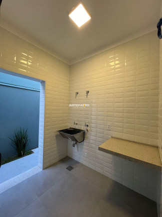 Imagem Casa com 3 Quartos à Venda, 167 m² Imagem Casa com 3 Quartos à Venda, 167 m²