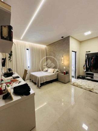 Imagem Casa com 5 Quartos à Venda, 386 m² em Condomínio Do Lago - Goiânia Imagem Casa com 5 Quartos à Venda, 386 m² em Condomínio Do Lago - Goiânia