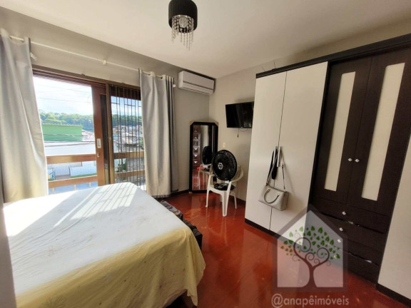 Imagem Casa com 6 Quartos à Venda, 291 m² em Agronômica - Florianópolis Imagem Casa com 6 Quartos à Venda, 291 m² em Agronômica - Florianópolis