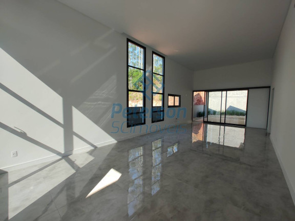 Imagem Casa com 3 Quartos à Venda, 165 m² em Primeiro De Maio - Brusque Imagem Casa com 3 Quartos à Venda, 165 m² em Primeiro De Maio - Brusque