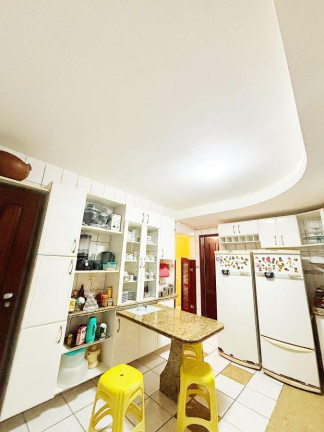 Imagem Casa com 4 Quartos à Venda, 400 m² em Capim Macio - Natal Imagem Casa com 4 Quartos à Venda, 400 m² em Capim Macio - Natal